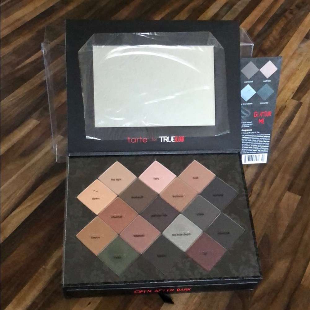 SOLD New Limited Tarte True Blood Collector’s - Picture 4 of 8